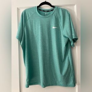 Nike men’s XL shirt